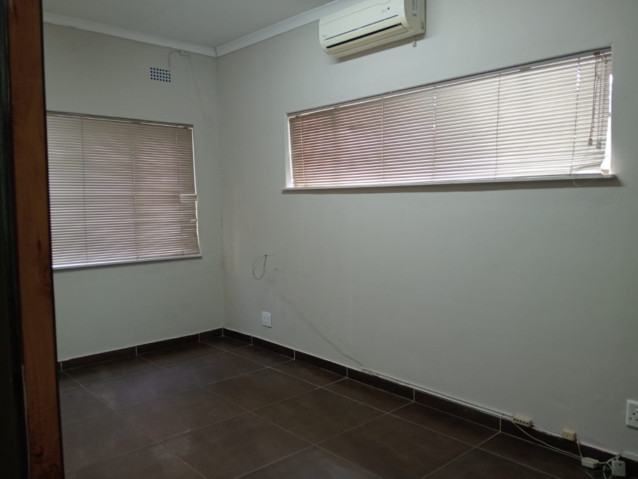 To Let Commercial Property for Rent in Rustenburg Central North West